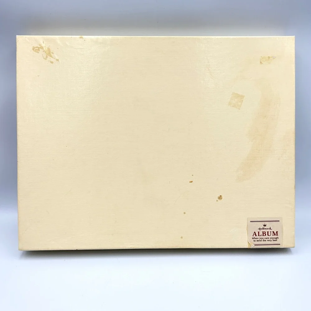 Vintage Hallmark Holiday Memories Magnetic Photo Album w/ Box Memory Mount New